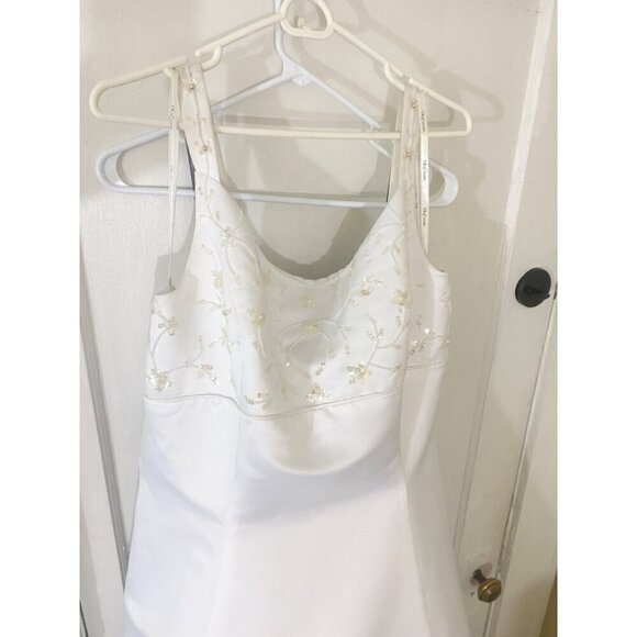 Oleg Cassini Women's A Line Caviar Beaded Weddiing Dress With Train - 20 - Picture 2 of 16